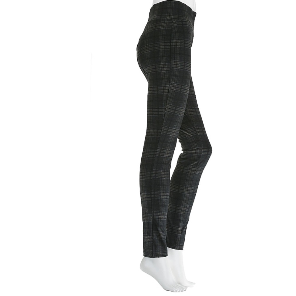 MeMoi NWT plaid slimming shaping legging. Size M/L. Black and gray plaid.